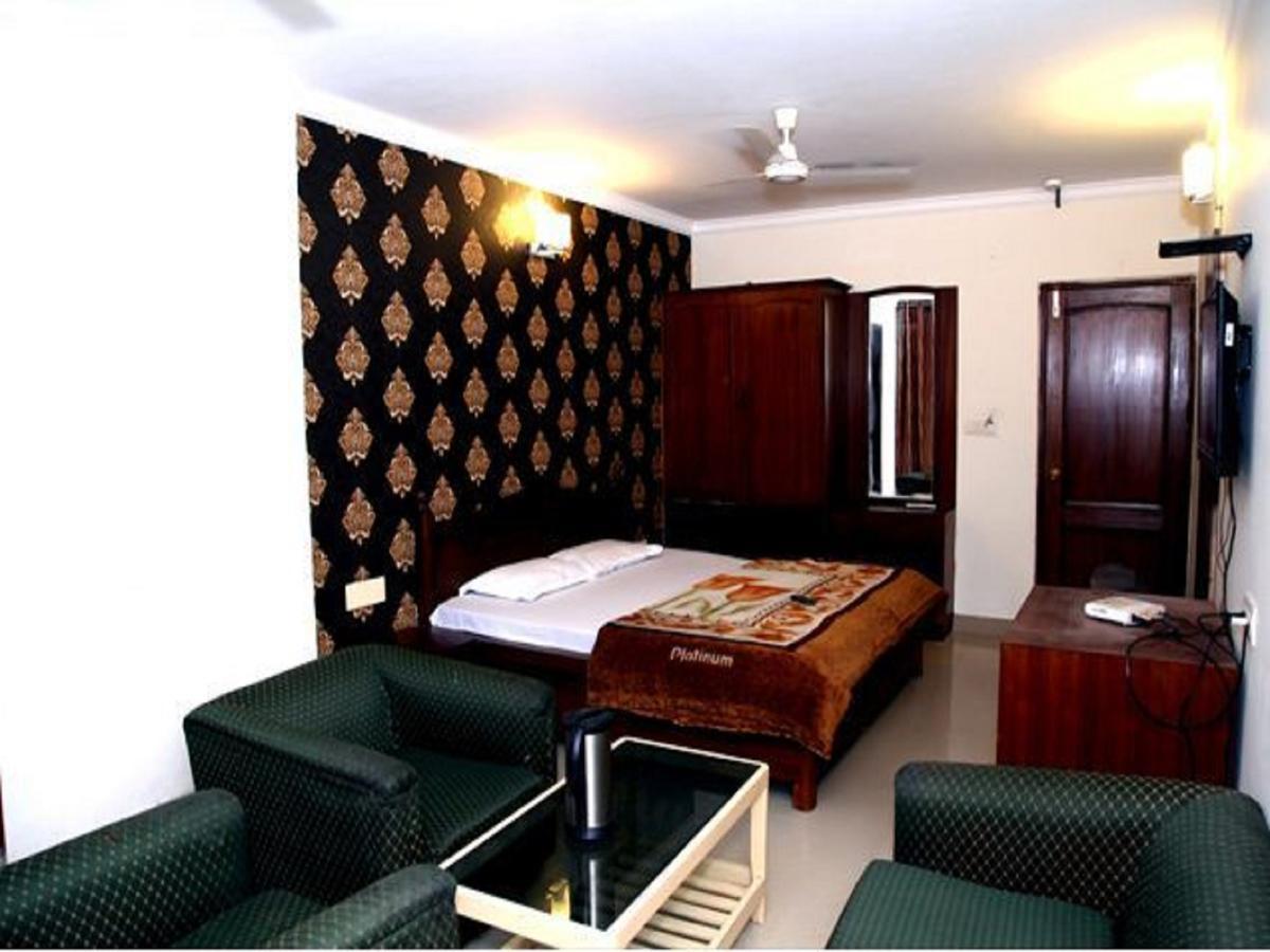 Hotel Haryana Chandīgarh Zewnętrze zdjęcie