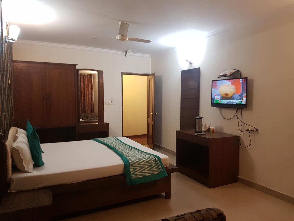 Hotel Haryana Chandīgarh Zewnętrze zdjęcie