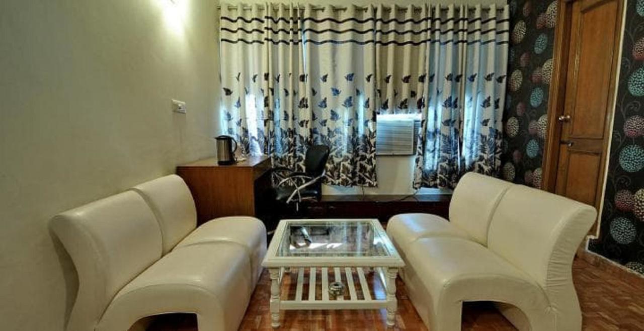 Hotel Haryana Chandīgarh Zewnętrze zdjęcie