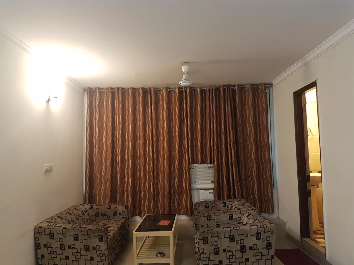 Hotel Haryana Chandīgarh Zewnętrze zdjęcie